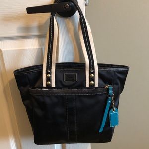 Black Coach Purse (excellent Condition)